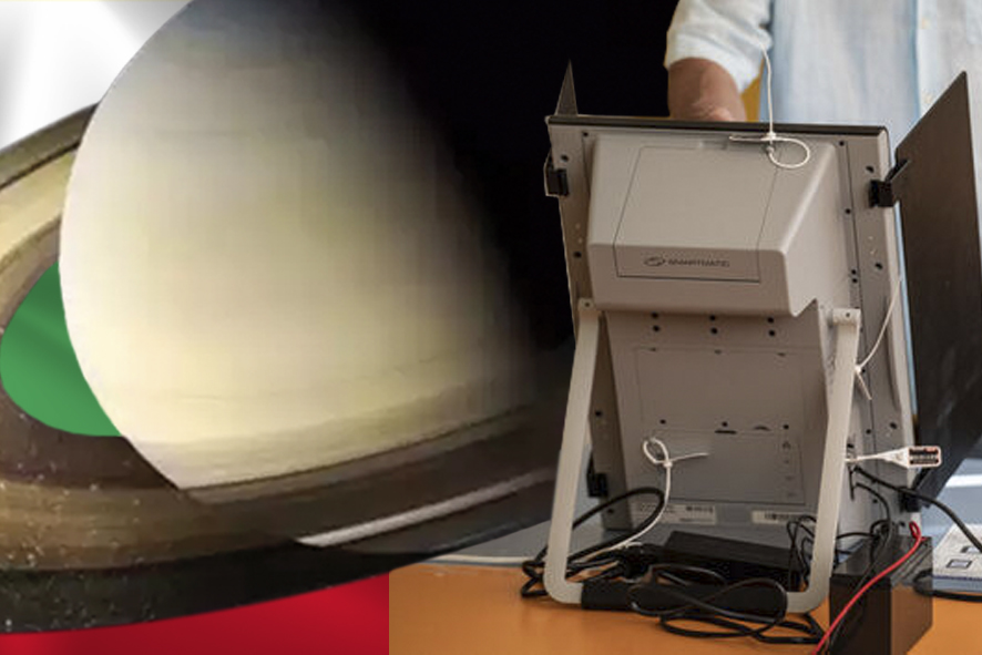 Избори в Сатурнова дупка