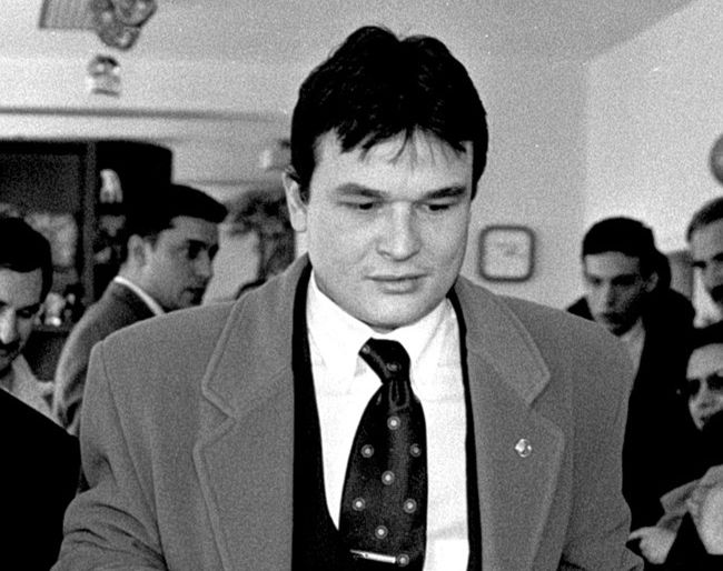 Подари пръстен – отклони куршума